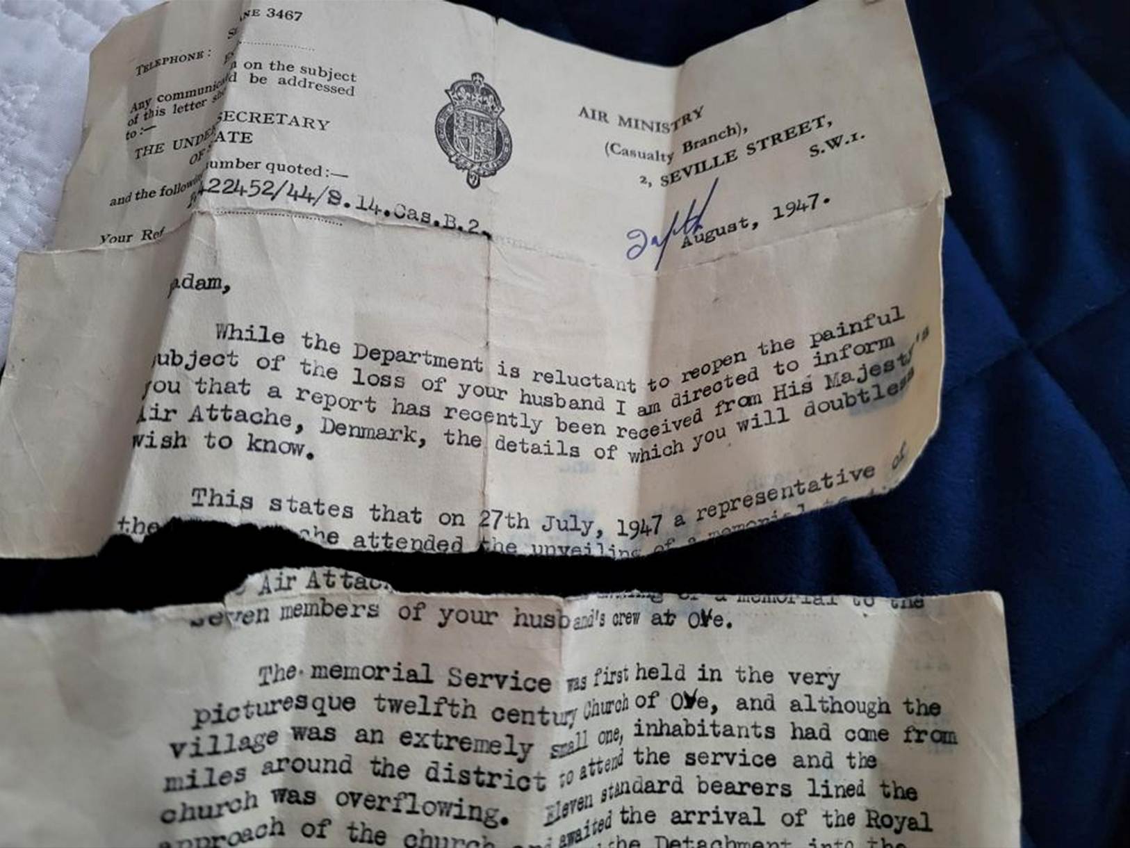 A piece of paper with black text

Description automatically generated